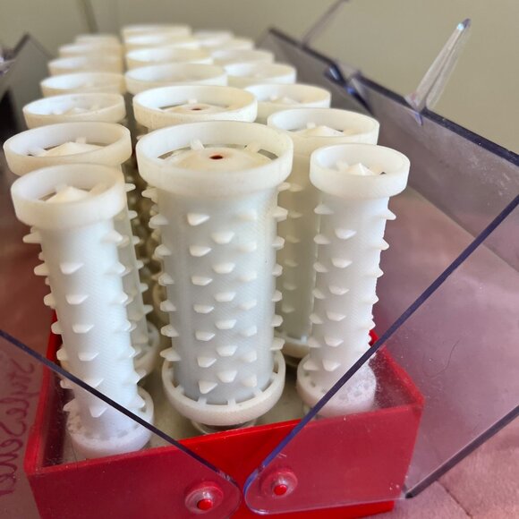 Clairol Red/White Wax Core Hair Rollers Hot Curlers Set Denmark - Picture 3 of 4